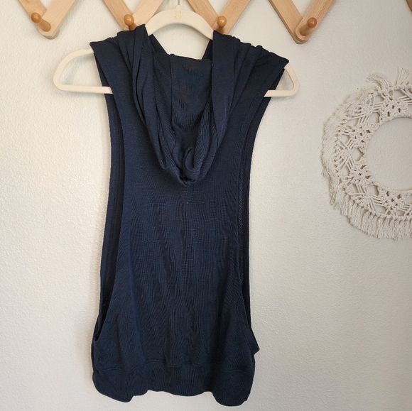 House of Harlow 1960 Hooded Muscle Tee In Black NWOT Women's Size Small - Picture 6 of 7